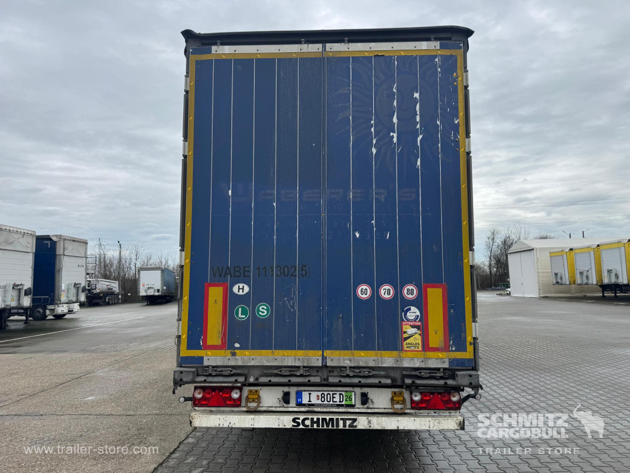 Schmitz Cargobull Curtainsider Mega 