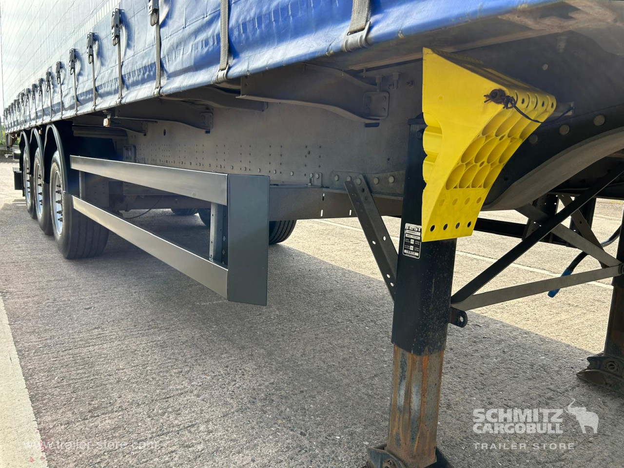 Schmitz Cargobull Curtainsider Standard UK 