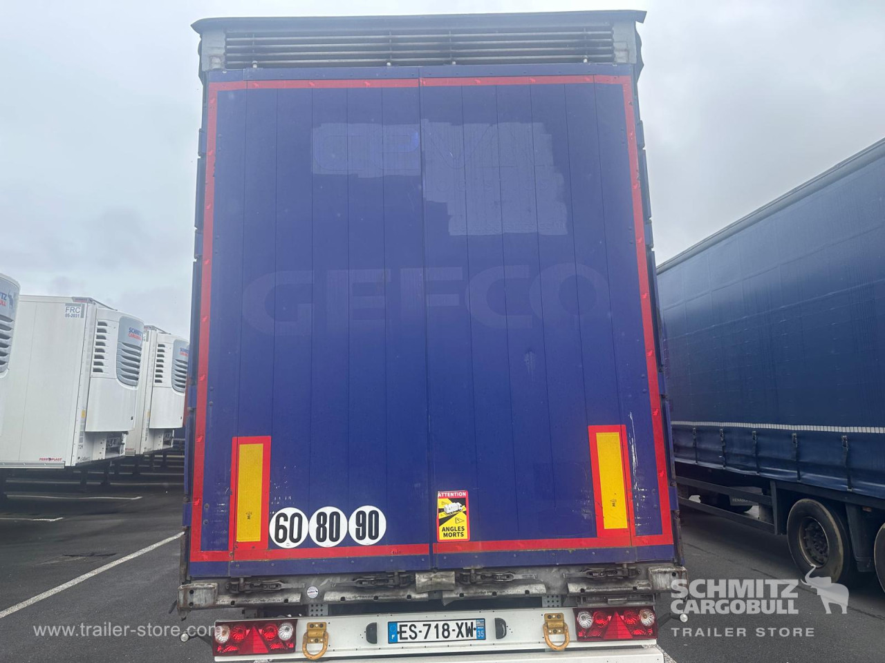 Schmitz Cargobull Semitrailer Curtainsider Mega 