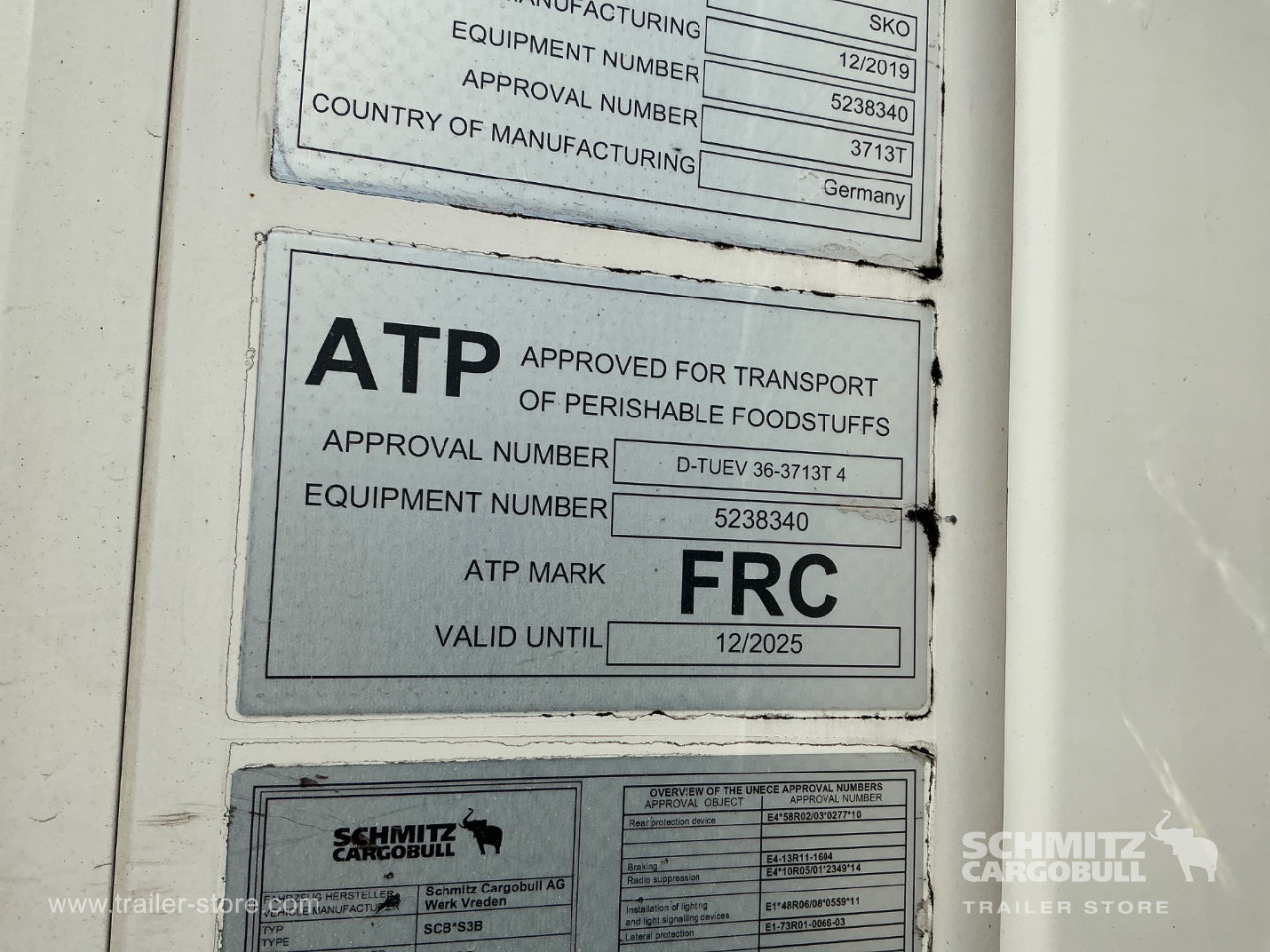 Schmitz Cargobull Auflieger Tiefkühlkoffer Multitemp Double deck Taillift 