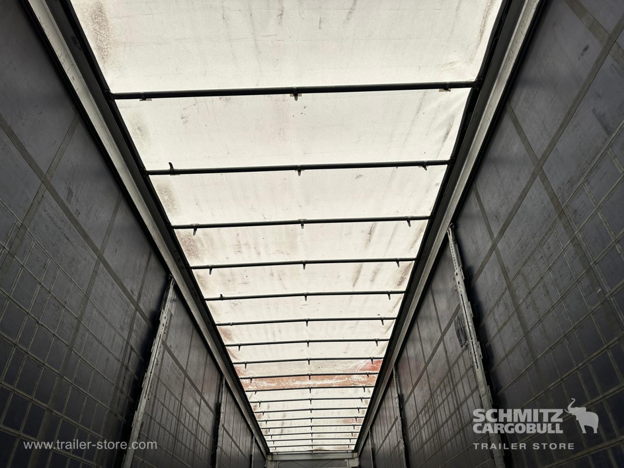 Schmitz Cargobull Semitrailer Curtainsider Mega 