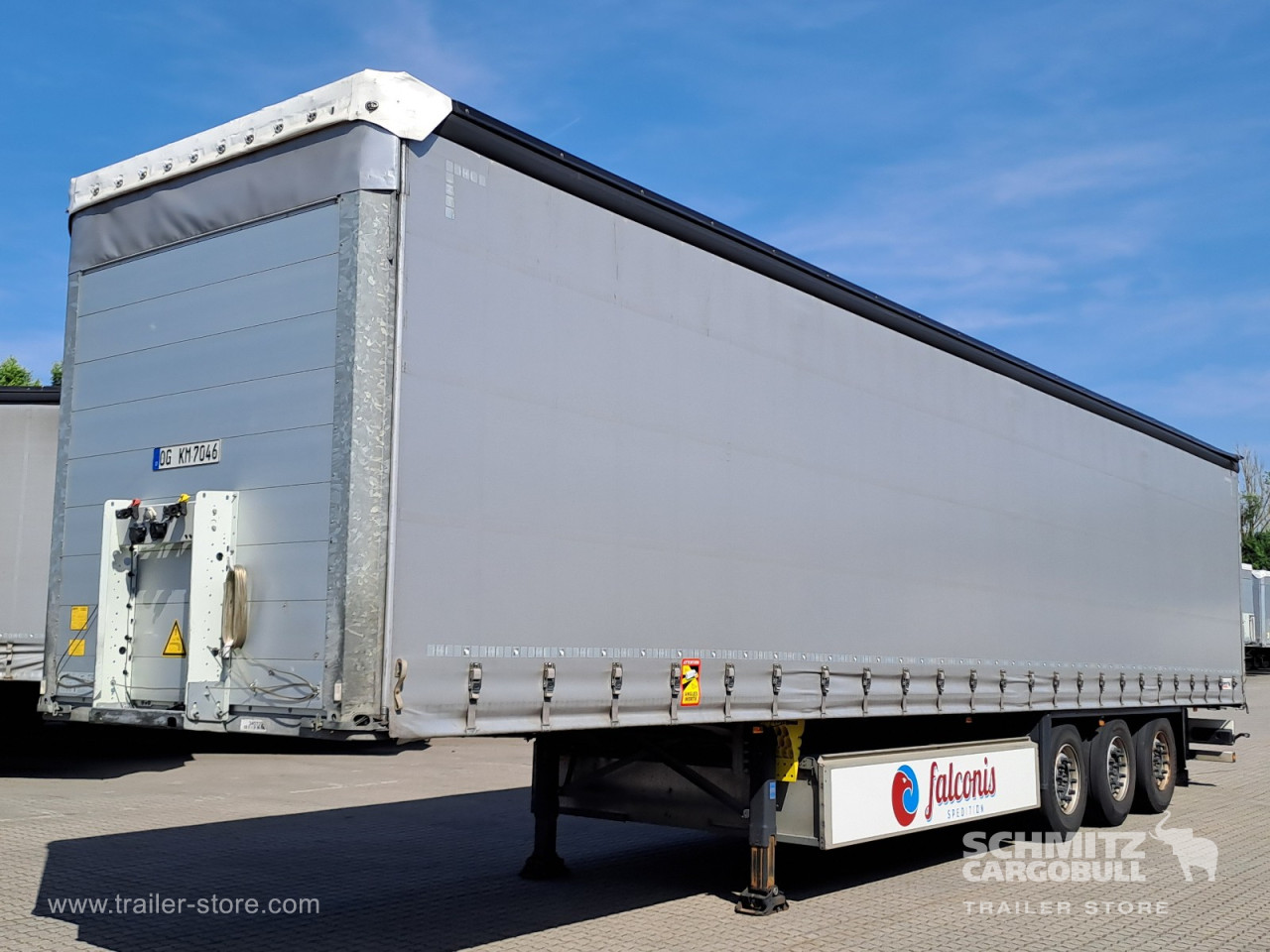 Schmitz Cargobull Curtainsider Standard Getränke 