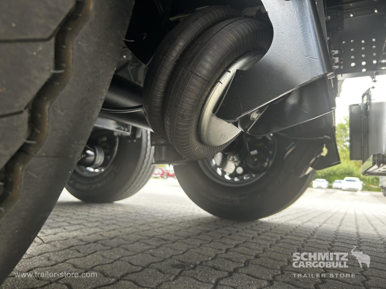 Schmitz Cargobull Curtainsider Standard Getränke 