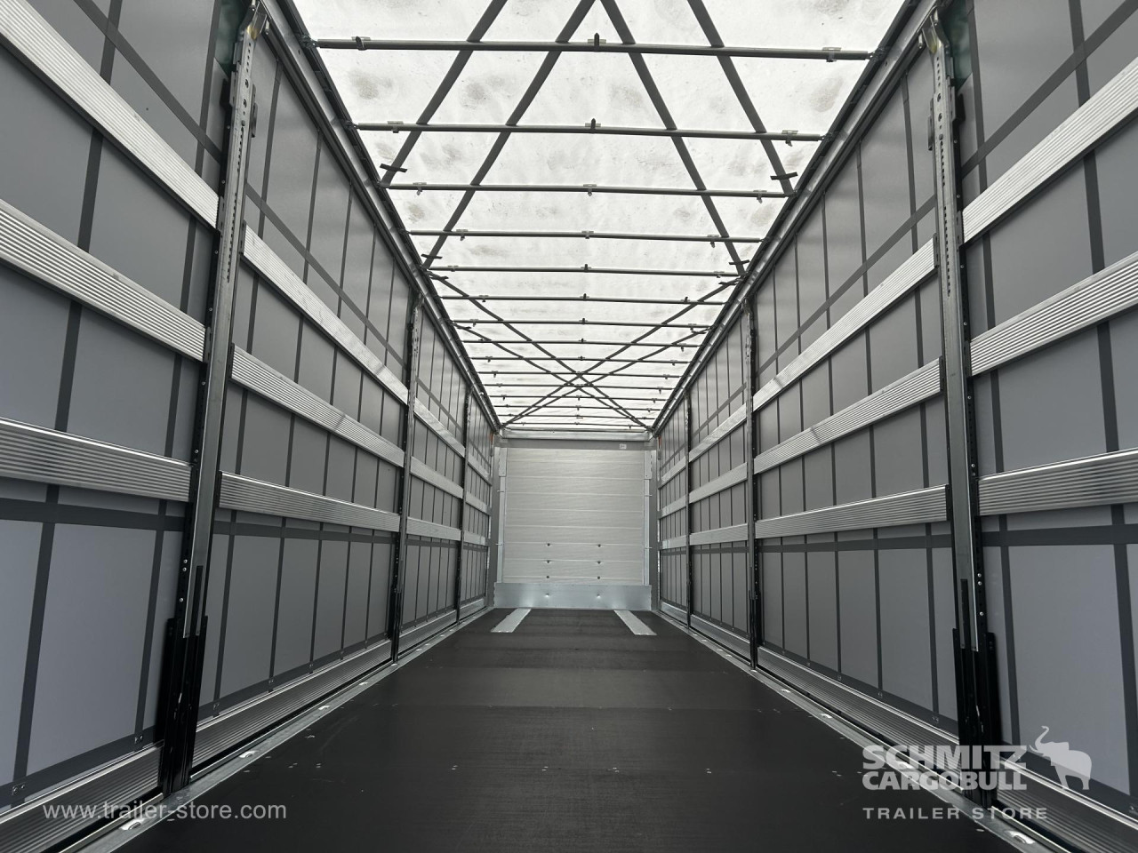 Schmitz Cargobull Curtainsider Standard Getränke 