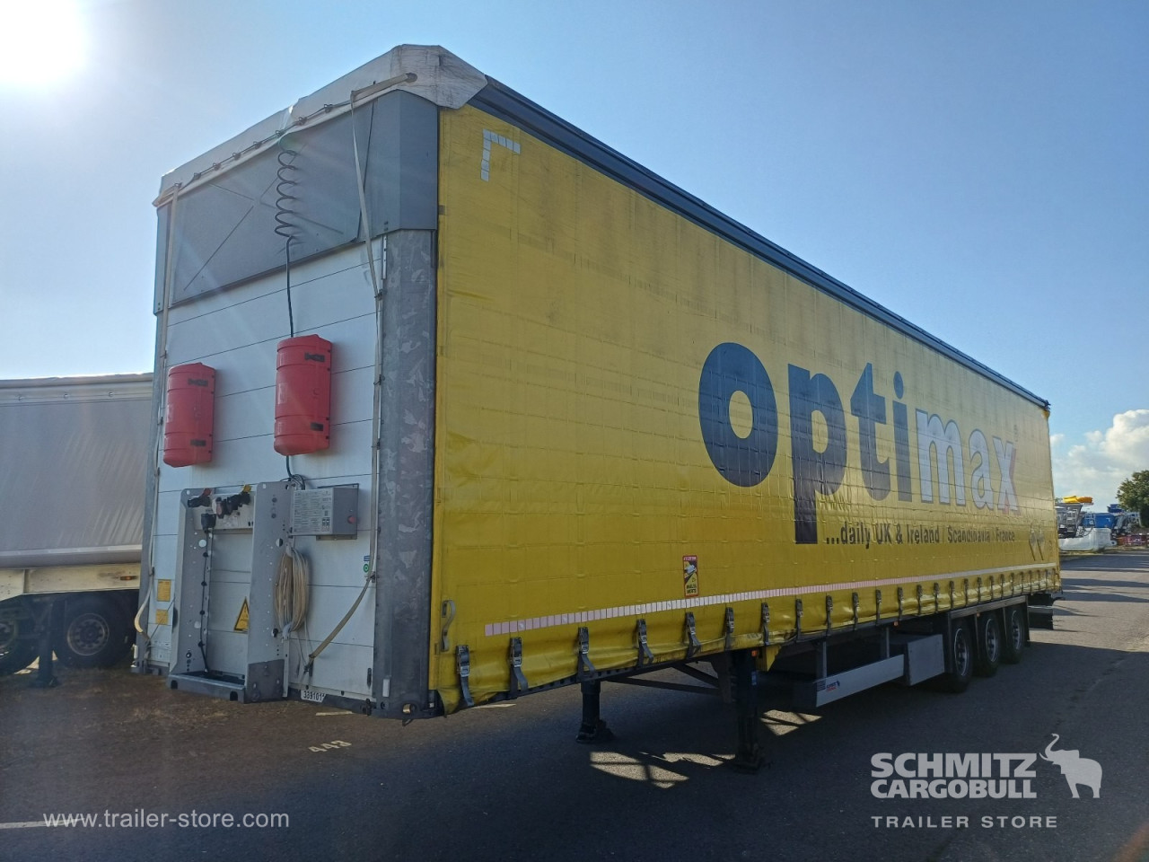Schmitz Cargobull Curtainsider Mega 