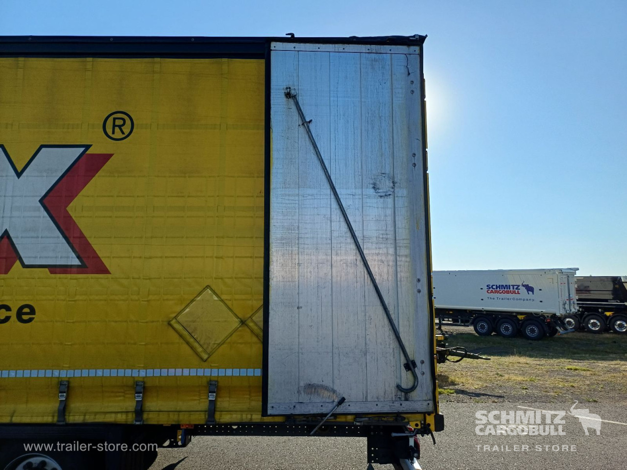 Schmitz Cargobull Curtainsider Mega 