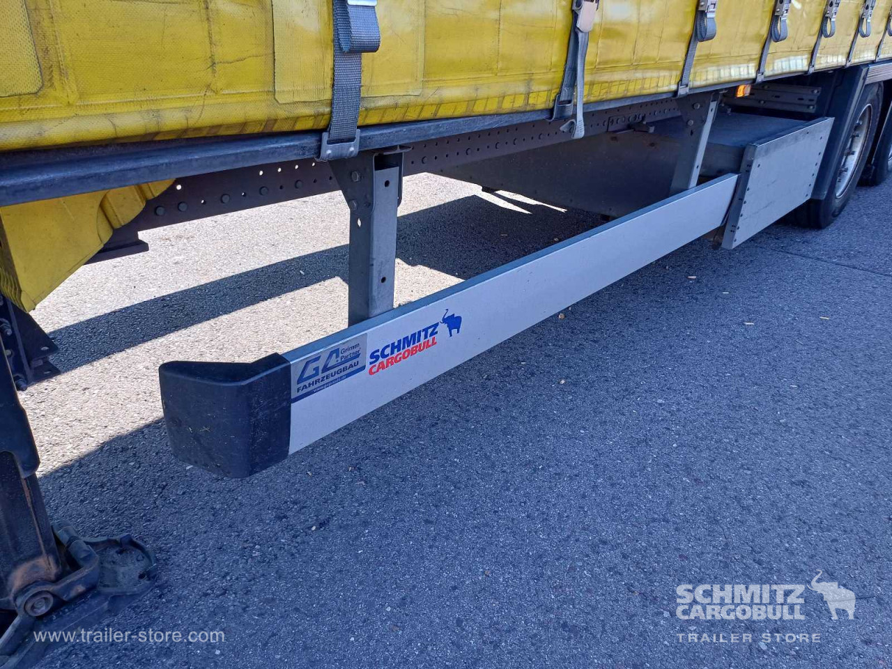 Schmitz Cargobull Curtainsider Mega 