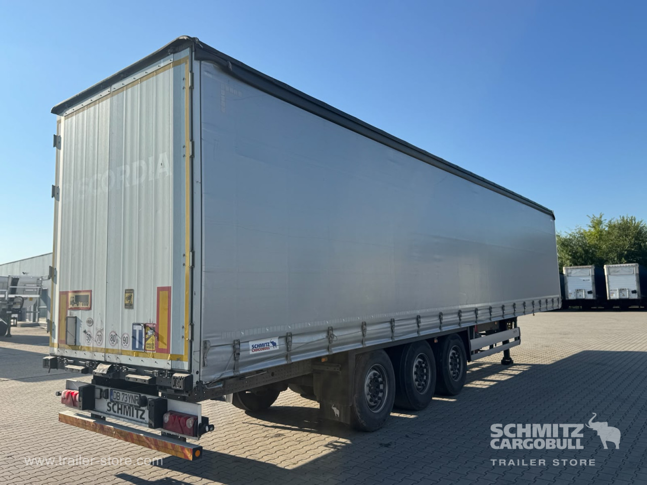 Schmitz Cargobull Curtainsider Standard 