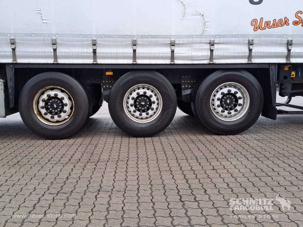 Schmitz Cargobull Curtainsider Standard Getränke 