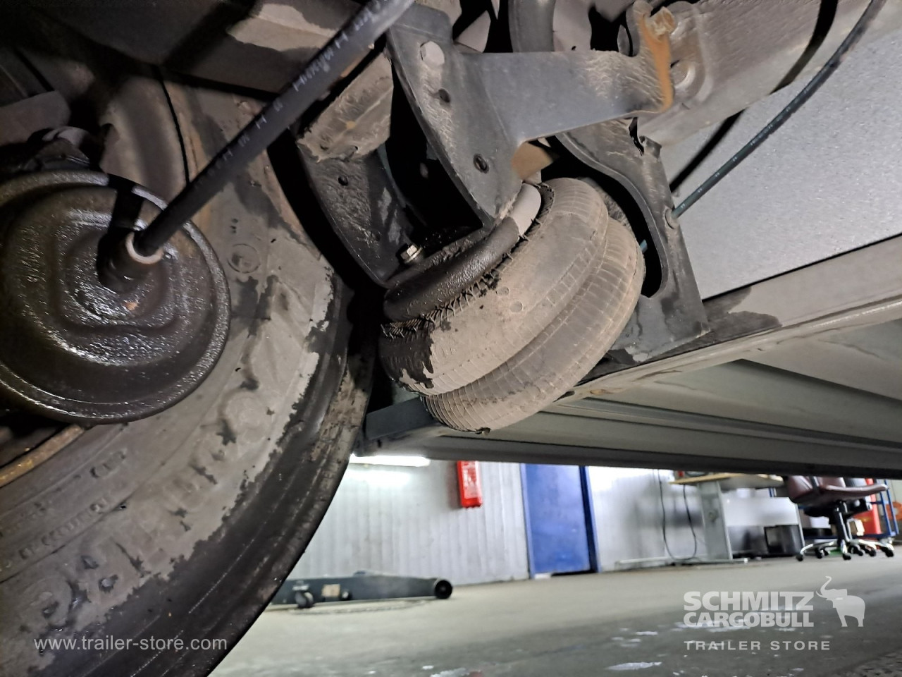 Schmitz Cargobull Curtainsider Standard Getränke 