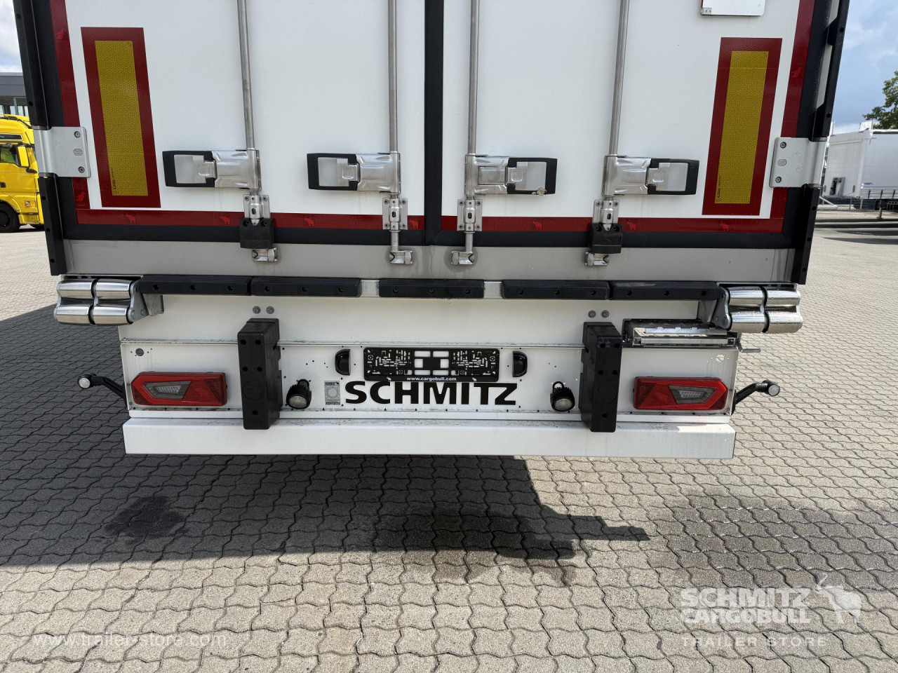 Schmitz Cargobull Tiefkühler Standard Doppelstock Trennwand 