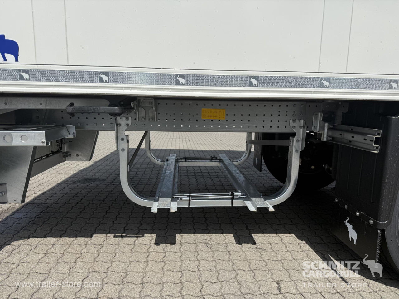 Schmitz Cargobull Tiefkühler Standard Doppelstock Trennwand 