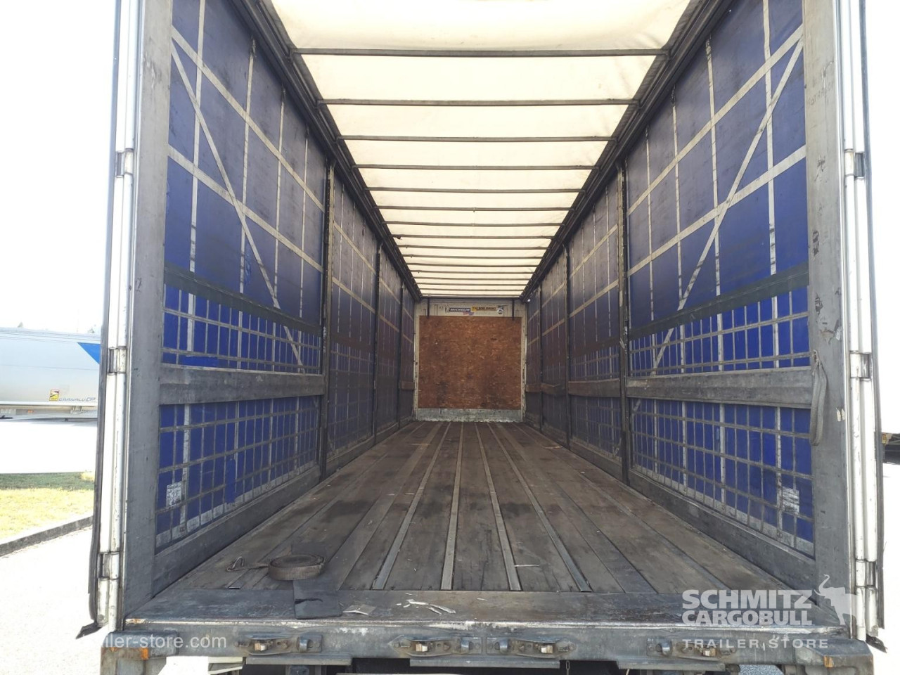 FRUEHAUF Semitrailer Curtainsider Standard 