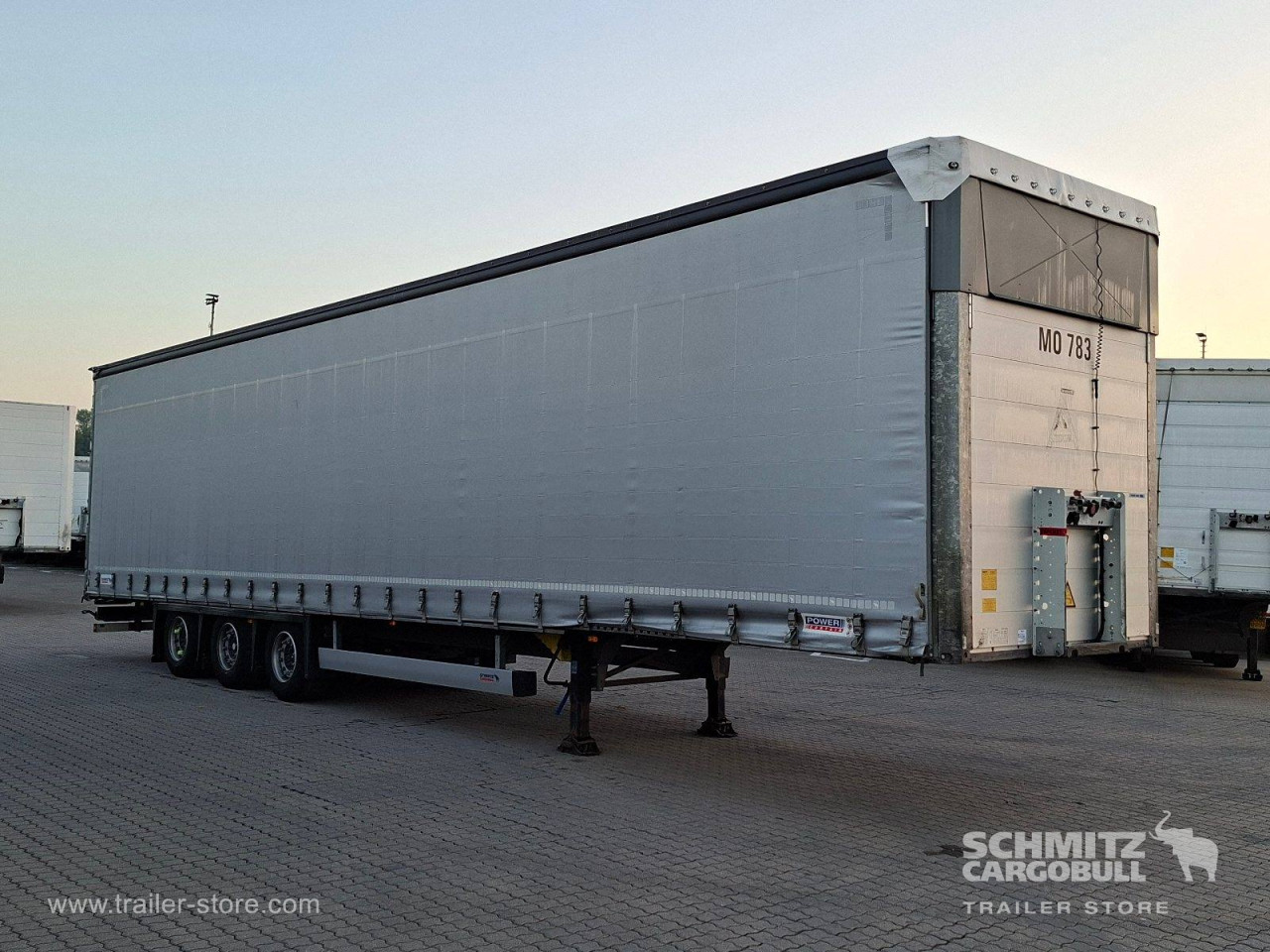 Schmitz Cargobull Curtainsider Mega 