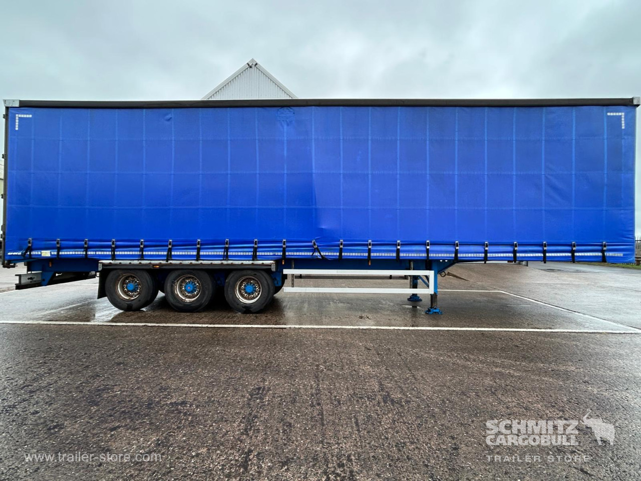 MONTRACON Curtainsider Standard UK 