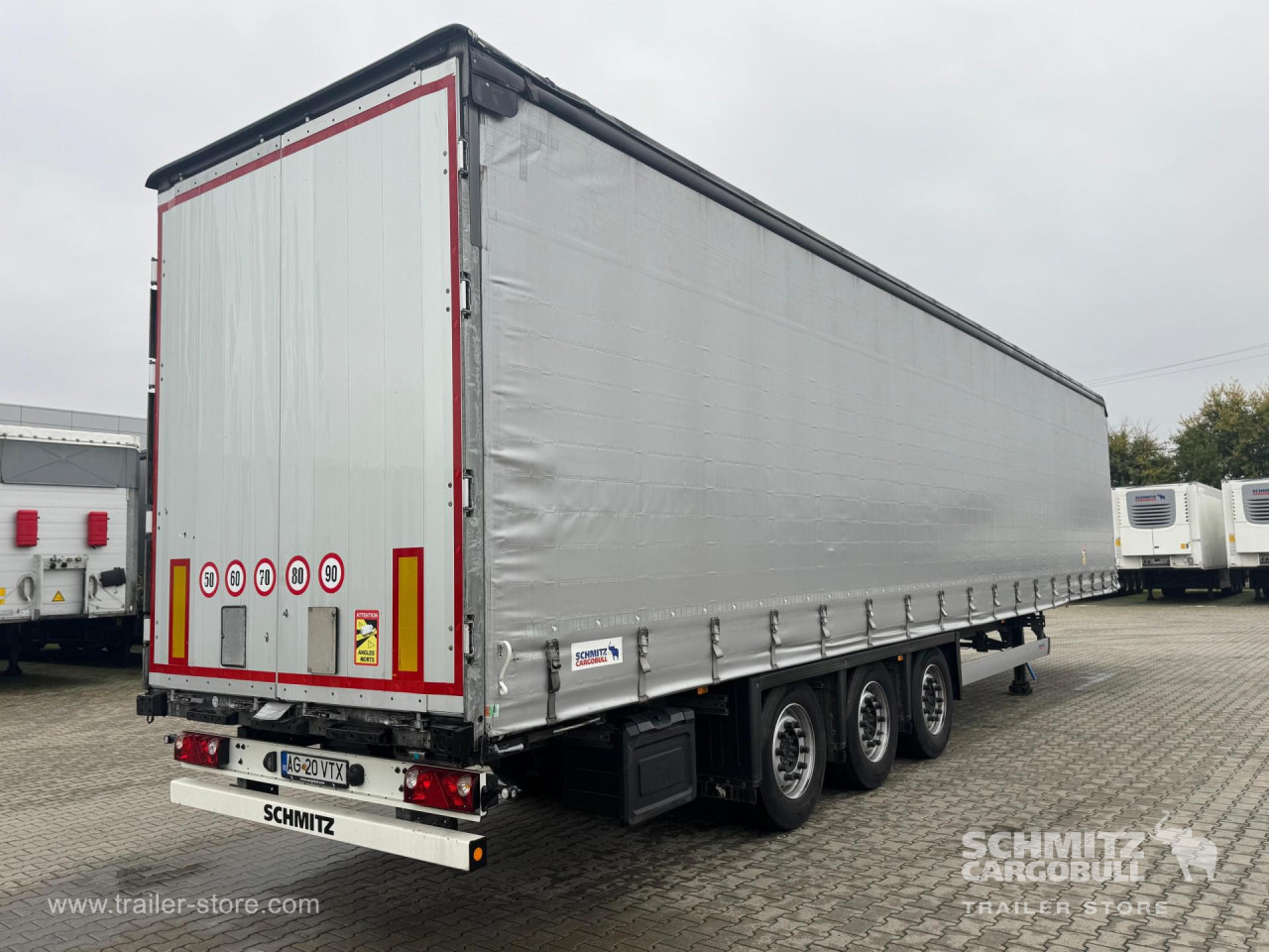 Schmitz Cargobull Curtainsider Mega 