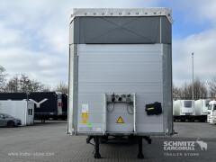 Schmitz Cargobull Curtainsider Mega Getränke 