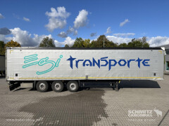 Schmitz Cargobull Curtainsider Standard Getränke 