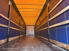 Schmitz Cargobull Curtainsider Standard 