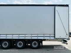 Schmitz Cargobull Curtainsider Mega Getränke 