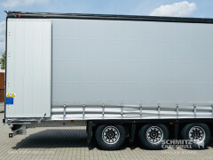 Schmitz Cargobull Curtainsider Mega Getränke 