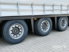 Schmitz Cargobull Curtainsider Mega Getränke 