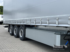 Schmitz Cargobull Curtainsider Standard Getränke 
