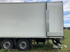 Schmitz Cargobull Tiefkühler Multitemp Doppelstock Trennwand 