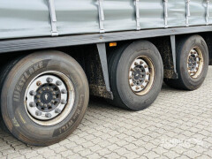 Schmitz Cargobull Curtainsider Mega Getränke 