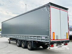 Schmitz Cargobull Curtainsider Mega Getränke 