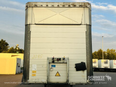 Schmitz Cargobull Curtainsider Mega Getränke 
