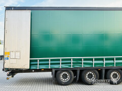 Schmitz Cargobull Curtainsider Mega Getränke 