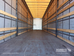 Schmitz Cargobull Curtainsider Mega Getränke 