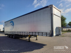 Schmitz Cargobull Curtainsider Mega Getränke 