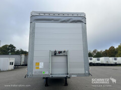 Schmitz Cargobull Curtainsider Standard Getränke 