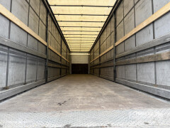 Schmitz Cargobull Curtainsider Standard 