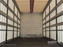 Schmitz Cargobull Curtainsider Standard Getränke 