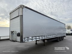 Schmitz Cargobull Curtainsider Mega Getränke 