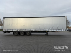 Schmitz Cargobull Curtainsider Mega Getränke 