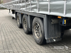 Schmitz Cargobull Curtainsider Mega Getränke 