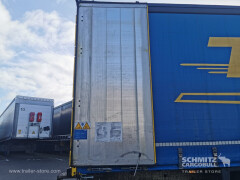 Schmitz Cargobull Curtainsider Standard Getränke 