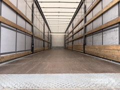 Schmitz Cargobull Curtainsider Standard 