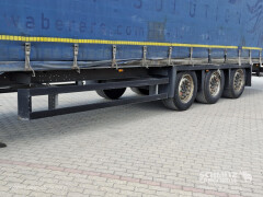 Schmitz Cargobull Curtainsider Mega 