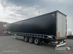 Schmitz Cargobull Curtainsider Standard Getränke 
