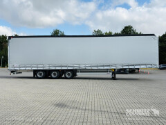 Schmitz Cargobull Curtainsider Mega Getränke 