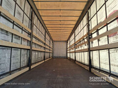 Schmitz Cargobull Curtainsider Mega Getränke 