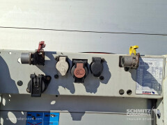 Schmitz Cargobull Curtainsider Mega Getränke 