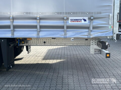 Schmitz Cargobull Curtainsider Mega Getränke 